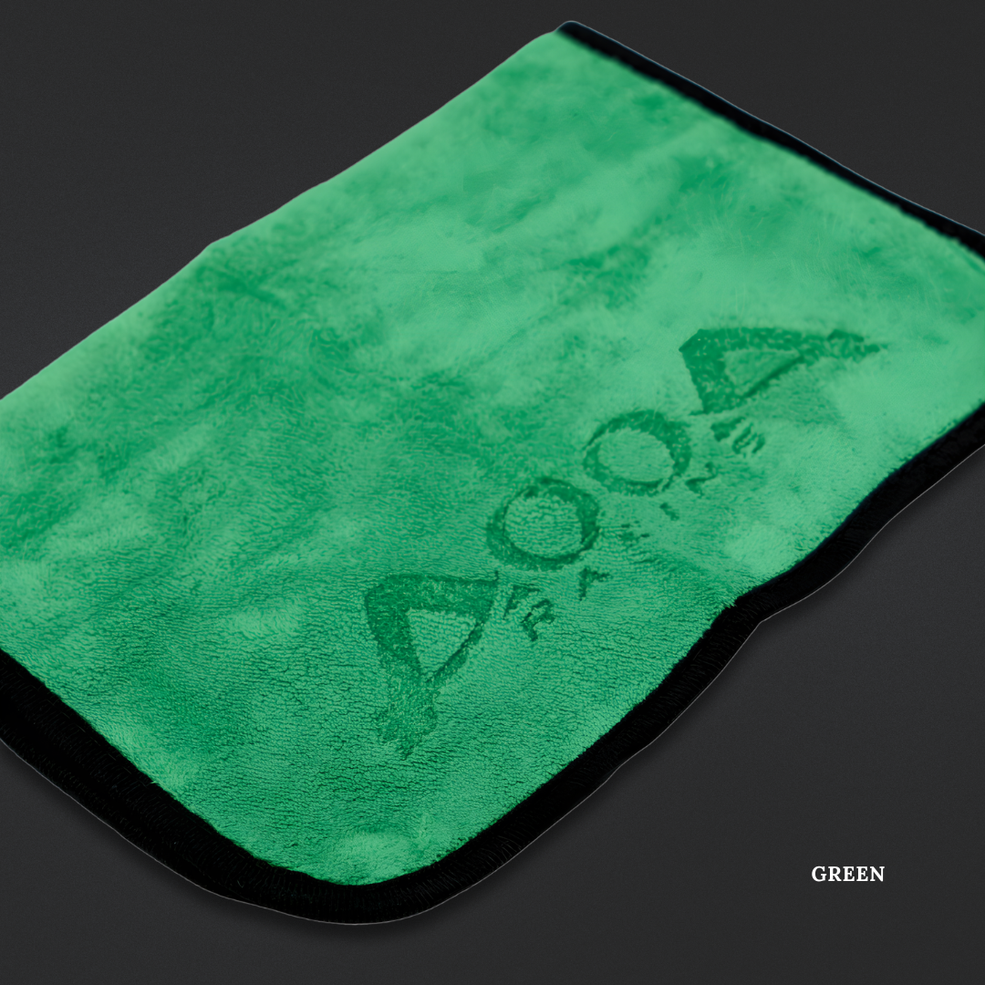 AOOA Accessories & Merchandise Micro Fiber Towel Green